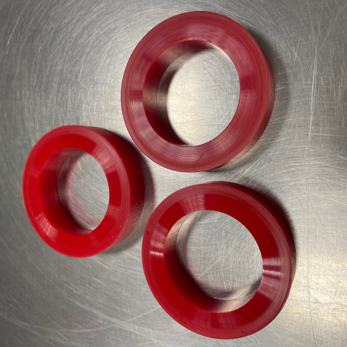 Anelli in PU ricavati da manicotto