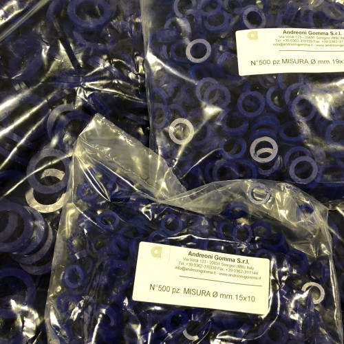 Guarnizione in Poliuretano colore blu Sh.A 90 realizzata tagliata cnc