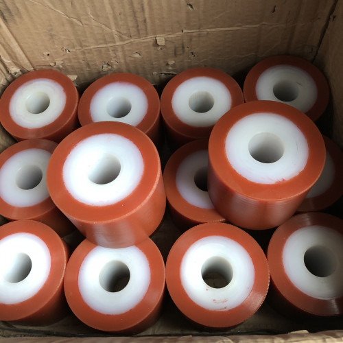 Ruota in PA6 rivestita in PU