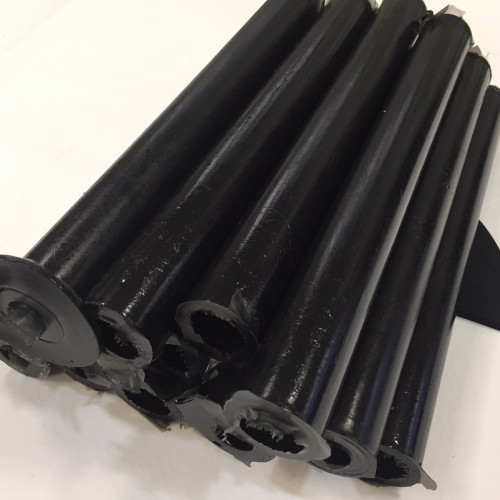 Manicotto in poliuretano nero (non sbavati)